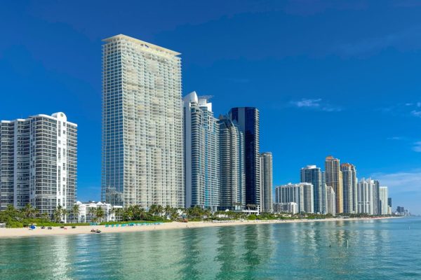 Miami,Sunny,Isles,Beach,Florida.,Panorama,Of,Miami,Beach,Fl.